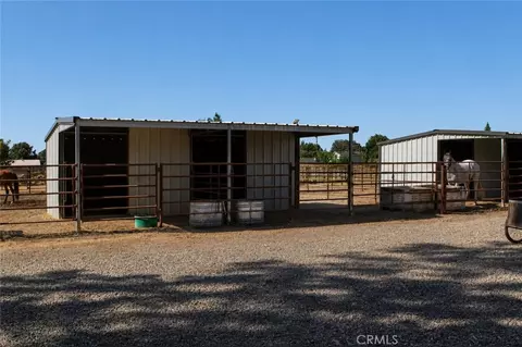Exterior - 640 W 1st Ave, Willows, CA 95988 photo 6 of 7