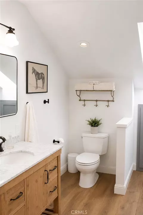 Bath - 640 W 1st Ave, Willows, CA 95988 photo 3 of 5