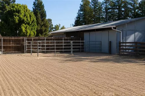 Exterior - 640 W 1st Ave, Willows, CA 95988 photo 5 of 7
