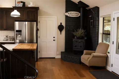 Entry Way - 640 W 1st Ave, Willows, CA 95988 photo 1 of 2