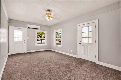 Living - 603 W 9th, Chico, CA 95928 photo 1 of 2