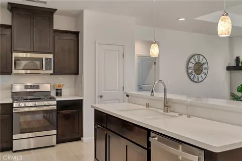 Kitchen - 36 Quillstone Loop, Chico, CA 95928 photo 3 of 4