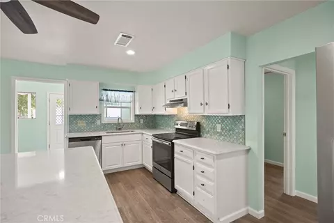 Kitchen - 23353 Hamilton, Gerber, CA 96035 photo 4 of 6