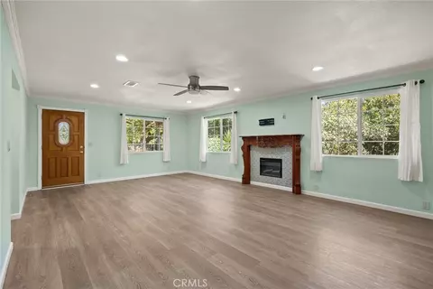 Living - 23353 Hamilton, Gerber, CA 96035 photo 2 of 12