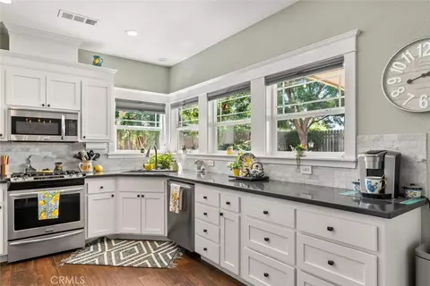 Kitchen - 1994 North, Corning, CA 96021 photo 1 of 3