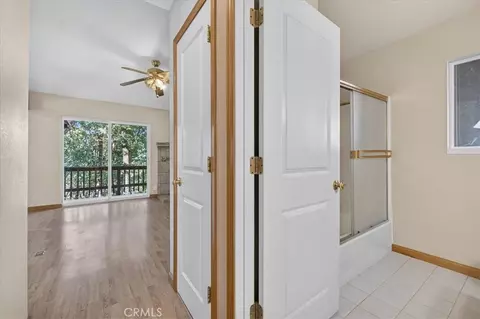 Entry Way - 43 Dacy, Cohasset, CA 95973 photo 2 of 7