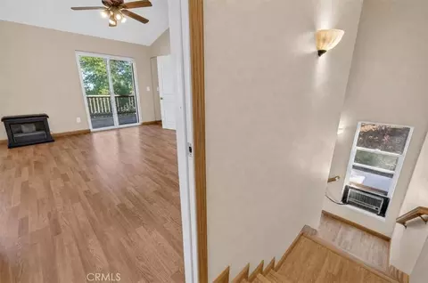 Entry Way - 43 Dacy, Cohasset, CA 95973 photo 4 of 7