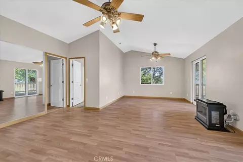 Living - 43 Dacy, Cohasset, CA 95973 photo 10 of 11
