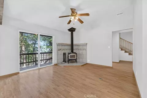 Living - 43 Dacy, Cohasset, CA 95973 photo 3 of 11