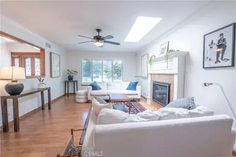 Living - 1050 Holben, Chico, CA 95926 photo 2 of 5