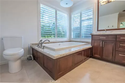 Bath - 1050 Holben, Chico, CA 95926 photo 4 of 5