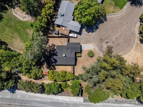 View/Area - 695 Walton Dr, Red Bluff, CA 96080 photo 9 of 12