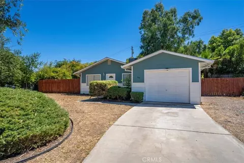Exterior - 695 Walton Dr, Red Bluff, CA 96080 photo 18 of 19