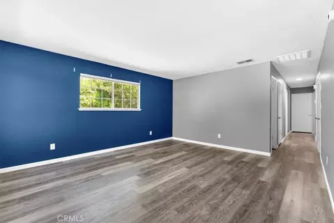 Living - 695 Walton Dr, Red Bluff, CA 96080 photo 3 of 4