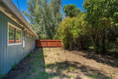 Exterior - 695 Walton Dr, Red Bluff, CA 96080 photo 5 of 19