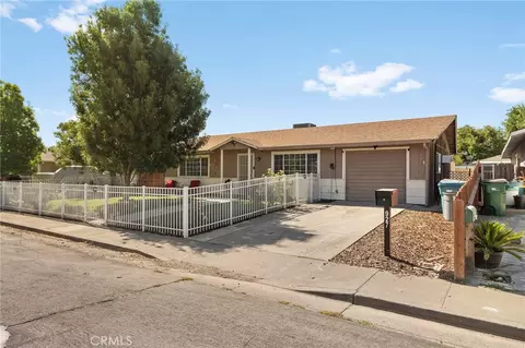 Exterior - 927 Trinity St, Orland, CA 95963 photo 4 of 7