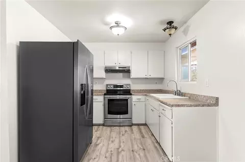 Kitchen - 927 Trinity St, Orland, CA 95963 photo 2 of 3