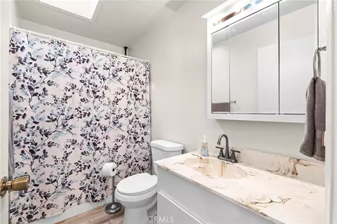 Bath - 927 Trinity St, Orland, CA 95963 photo 1 of 1