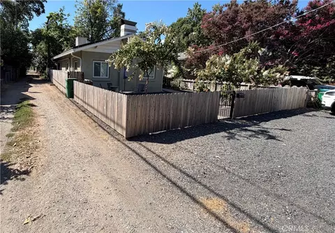 Exterior - 271 E 7th Ave, Chico, CA 95926 photo 3 of 5