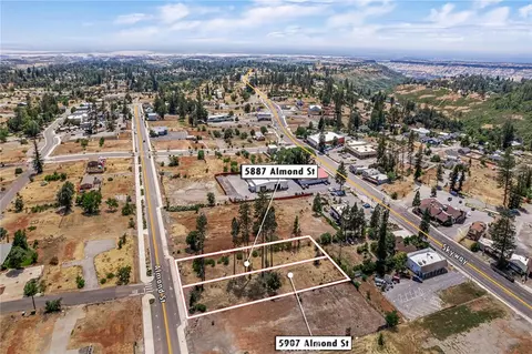 5887 Almond, Paradise, CA 95969 photo 2