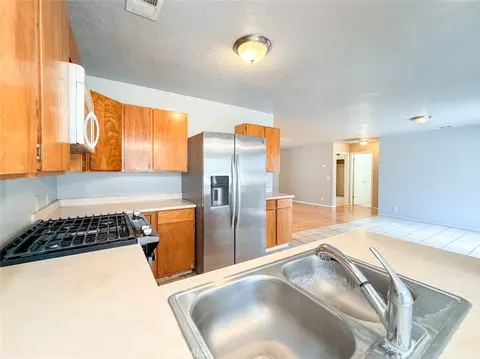 Kitchen - 9803 Cohasset Rd, Chico, CA 95973 photo 3 of 3