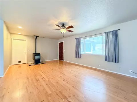 Living - 9803 Cohasset Rd, Chico, CA 95973 photo 2 of 6