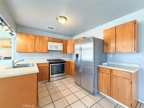Kitchen - 9803 Cohasset Rd, Chico, CA 95973 photo 1 of 3
