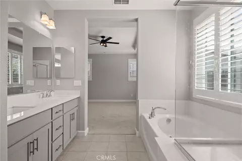 Bath - 439 Eel River Ln, Chico, CA 95973 photo 1 of 3