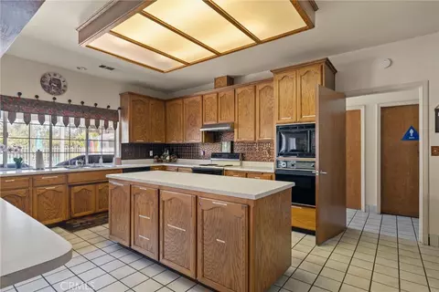 2050 Springfield Dr #202, Chico, CA 95928 photo 42