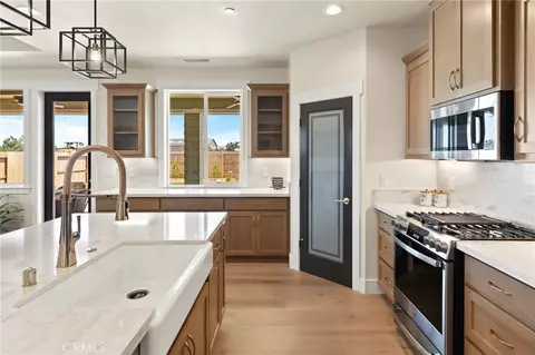 Kitchen - 2726 Waterloo Cir, Chico, CA 95973 photo 3 of 5