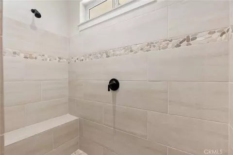 Bath - 2726 Waterloo Cir, Chico, CA 95973 photo 2 of 5