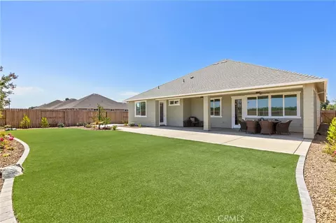Exterior - 2726 Waterloo Cir, Chico, CA 95973 photo 4 of 7