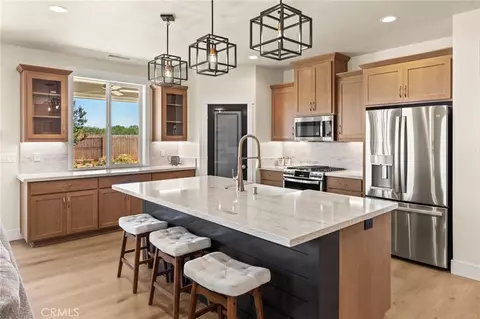 Kitchen - 2726 Waterloo Cir, Chico, CA 95973 photo 2 of 5