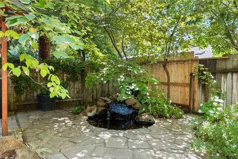 Exterior - 10 Savannah Ln, Chico, CA 95926 photo 3 of 8