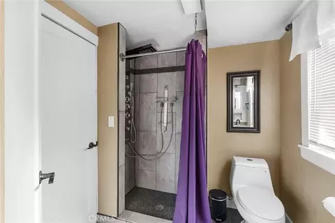 Bath - 735 Pine St, Chico, CA 95928 photo 3 of 4