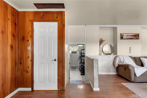 Entry Way - 4265 Osborn Rd, Flournoy, CA 96029 photo 2 of 5