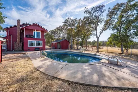 Exterior - 4265 Osborn Rd, Flournoy, CA 96029 photo 6 of 16