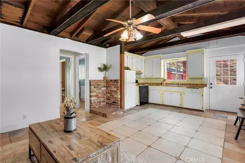 Entry Way - 4265 Osborn Rd, Flournoy, CA 96029 photo 5 of 5