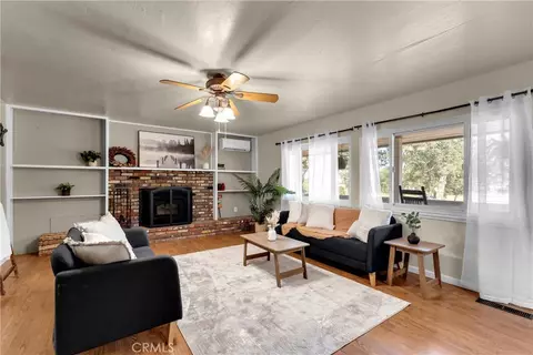 Living - 4265 Osborn Rd, Flournoy, CA 96029 photo 2 of 7
