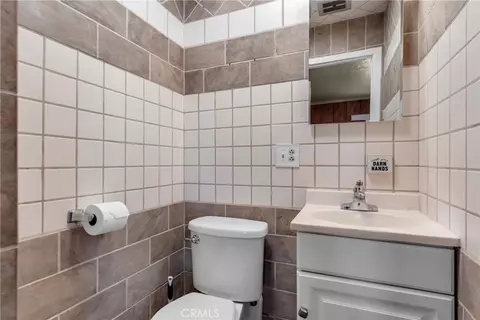 Bath - 4265 Osborn Rd, Flournoy, CA 96029 photo 1 of 6