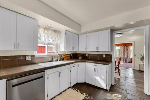 Kitchen - 4265 Osborn Rd, Flournoy, CA 96029 photo 1 of 3