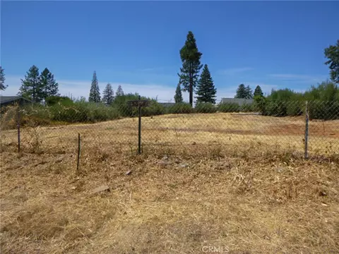 5667 Clara Ln, Paradise, CA 95969 photo 2