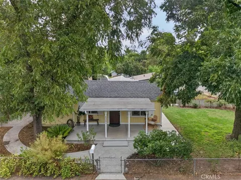 Exterior - 1381 Davis, Chico, CA 95928 photo 18 of 19