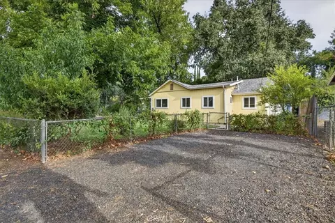 Exterior - 1381 Davis, Chico, CA 95928 photo 12 of 19