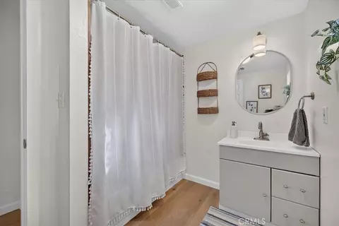 Bath - 1381 Davis, Chico, CA 95928 photo 1 of 3
