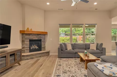 Living - 10 Harmony Park, Chico, CA 95973 photo 1 of 4