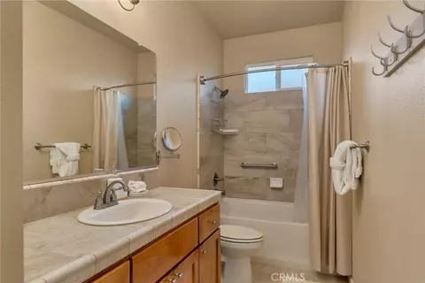Bath - 10 Harmony Park, Chico, CA 95973 photo 1 of 2
