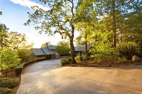 14941 Woodland Park Dr, Forest Ranch, CA 95942