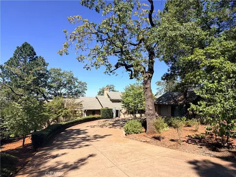 14941 Woodland Park Dr, Forest Ranch, CA 95942