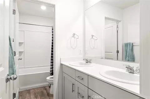 Bath - 3 Liston Ct, Chico, CA 95973 photo 2 of 4